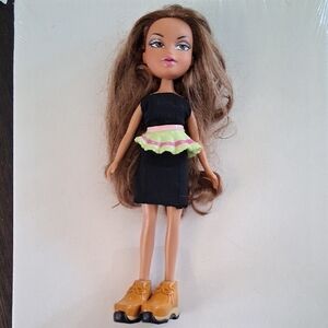 Rare Y2k Bratz Yasmin Fashion Doll